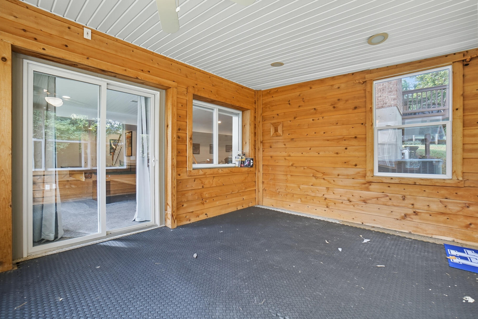 Hebron, Kentucky, 41048, United States, 4 Bedrooms Bedrooms, ,4 BathroomsBathrooms,Residential,For Sale,1958481