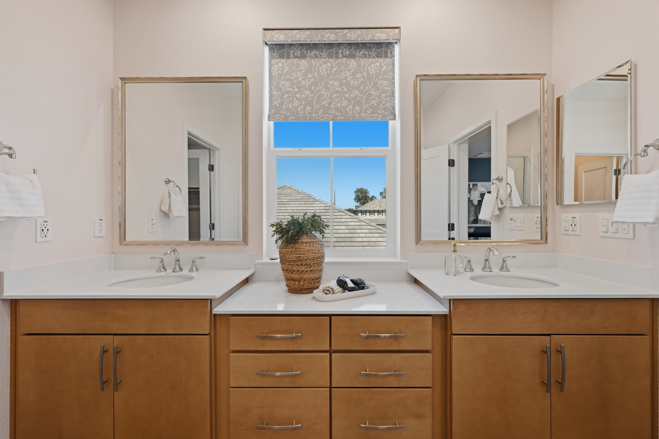  7487 Darque Way, Elk Grove, CA 95757 - 物件實景