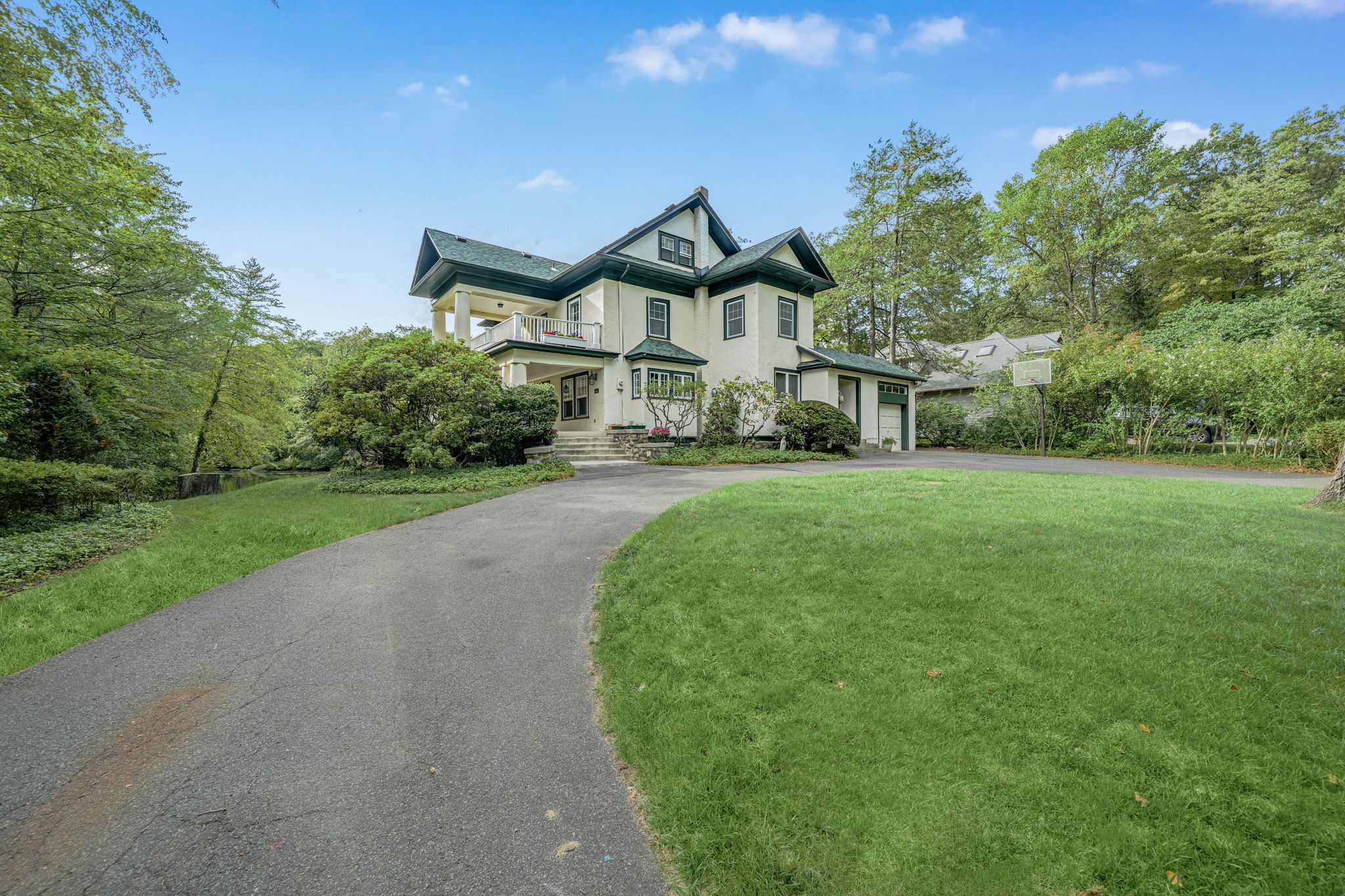 Mountain Lakes, New Jersey, 07046, United States, 6 Bedrooms Bedrooms, ,4 BathroomsBathrooms,Residential,For Sale,1980848