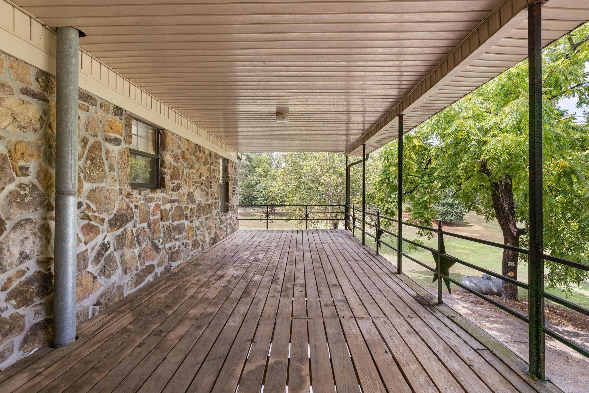 Reagan, Tennessee, 38368, United States, 6 Bedrooms Bedrooms, ,5 BathroomsBathrooms,Residential,For Sale,1927182