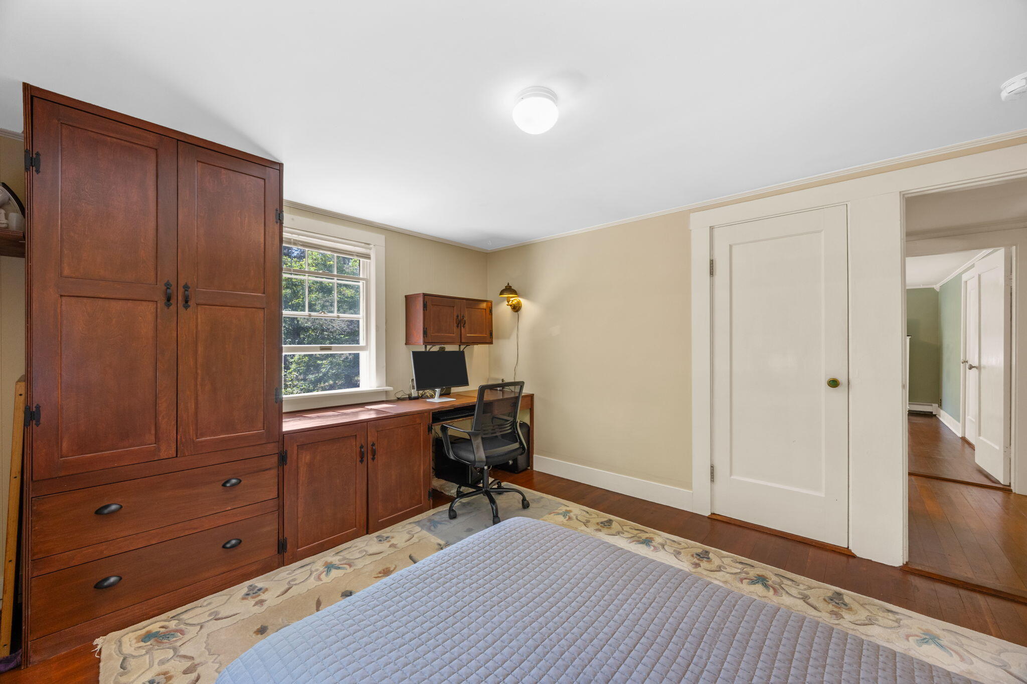  Move-In Ready Comfort on a Beautifully Wooded Acre-Plus Setting - 物件實景