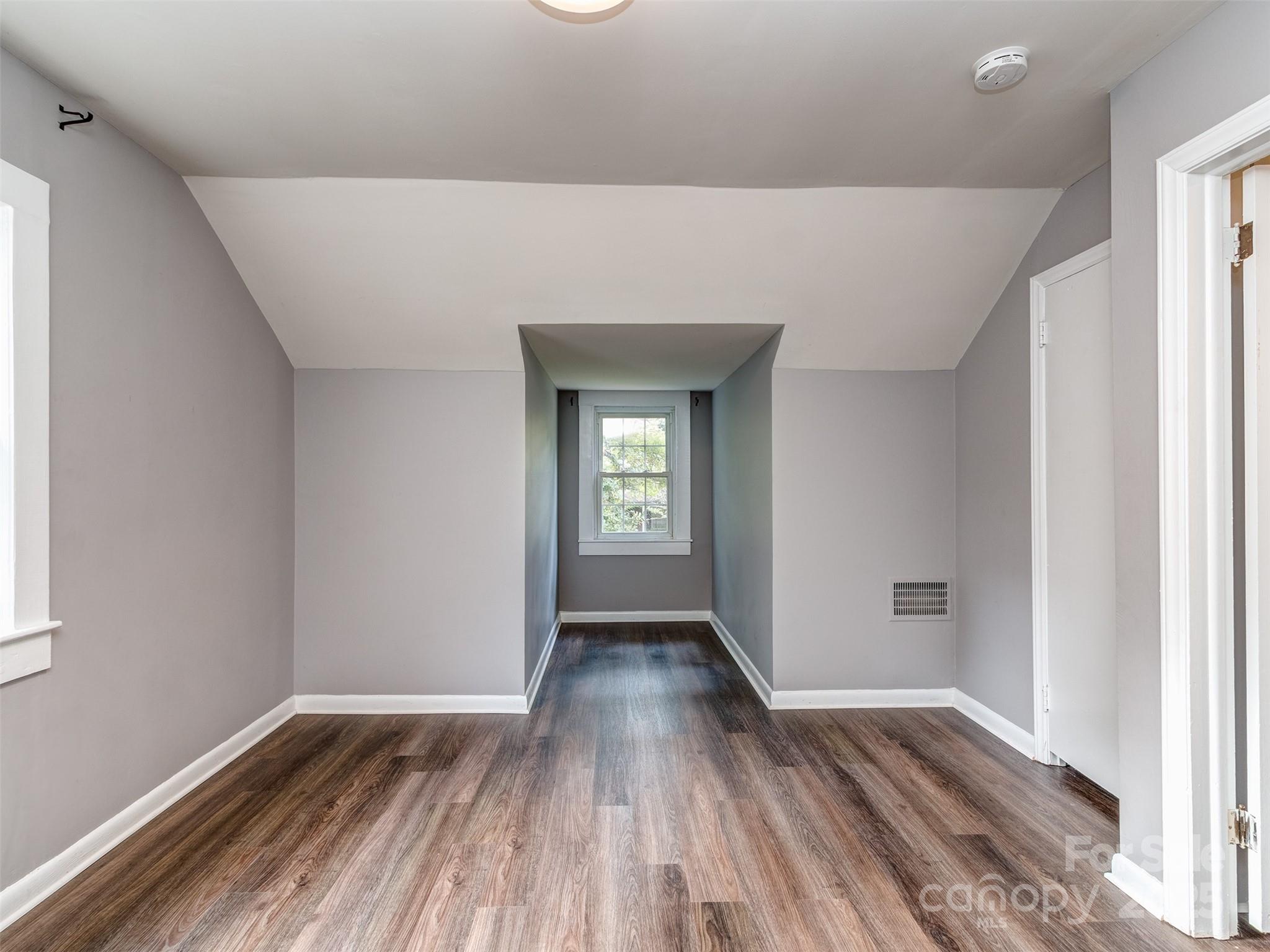 Charlotte, North Carolina, 28205, United States, 4 Bedrooms Bedrooms, ,1 BathroomBathrooms,Residential,For Sale,1933386