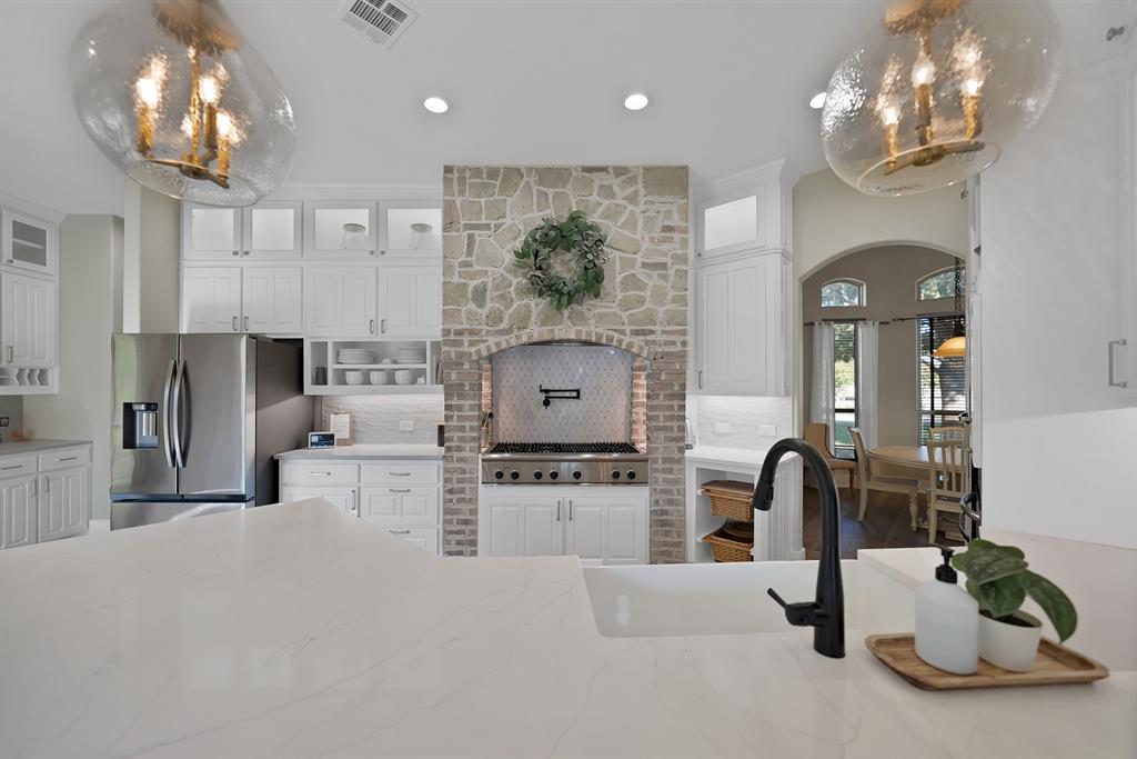 Gunter, Texas, 75058, United States, 4 Bedrooms Bedrooms, ,3 BathroomsBathrooms,Residential,For Sale,1926422