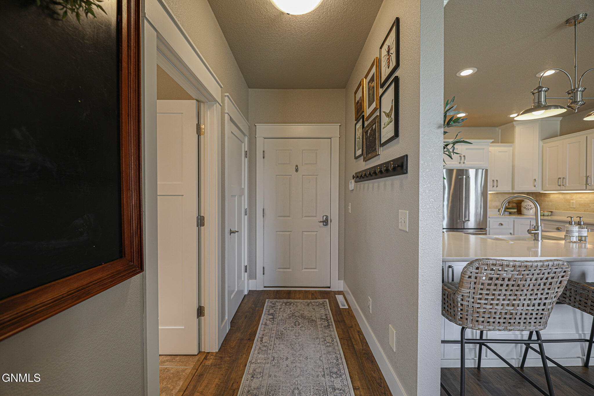 Bismarck, North Dakota, 58503, United States, 6 Bedrooms Bedrooms, ,5 BathroomsBathrooms,Residential,For Sale,1980273