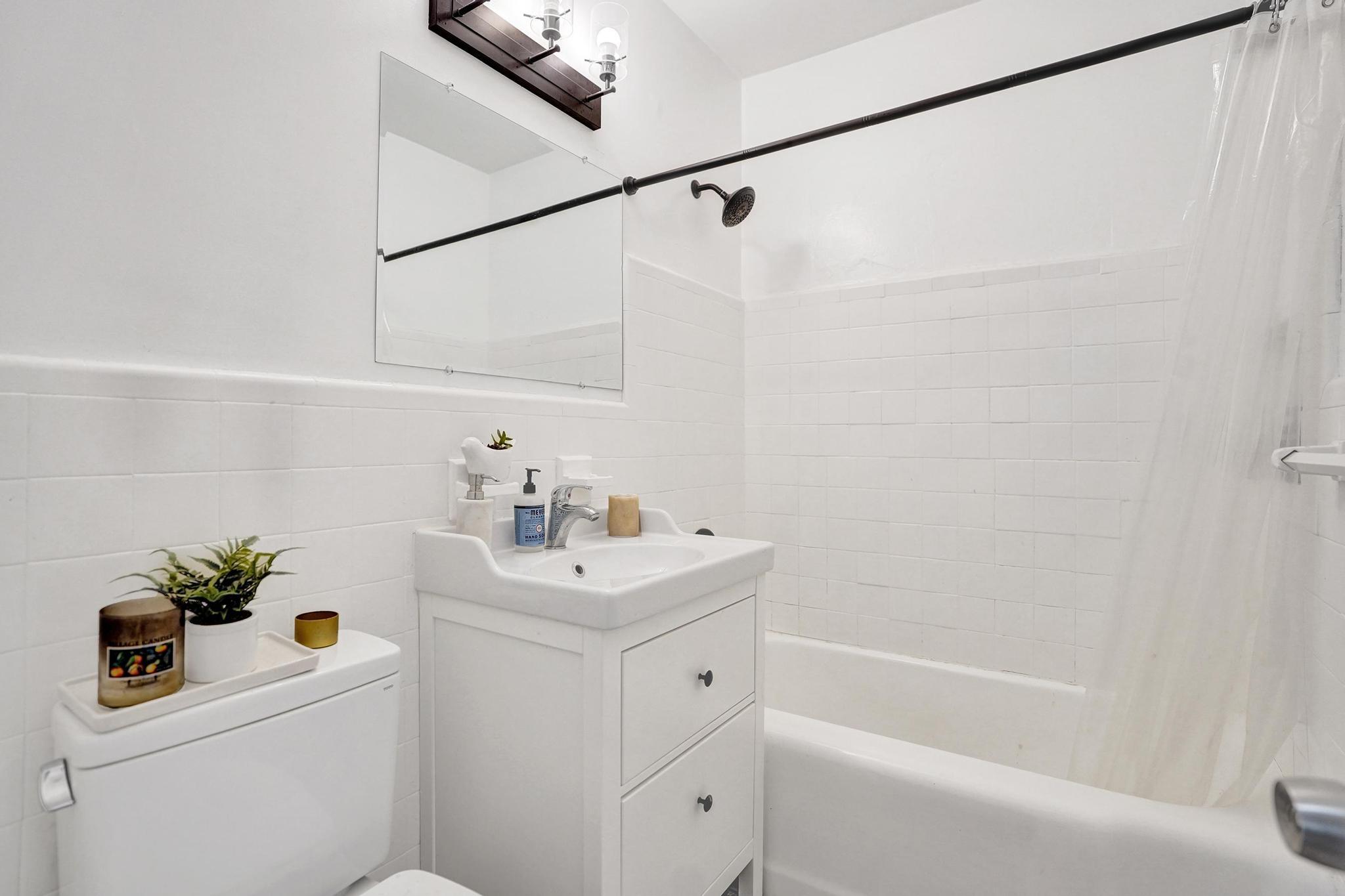 Fort Lauderdale, Florida, 33305, United States, 3 Bedrooms Bedrooms, ,2 BathroomsBathrooms,Residential,For Sale,2027542
