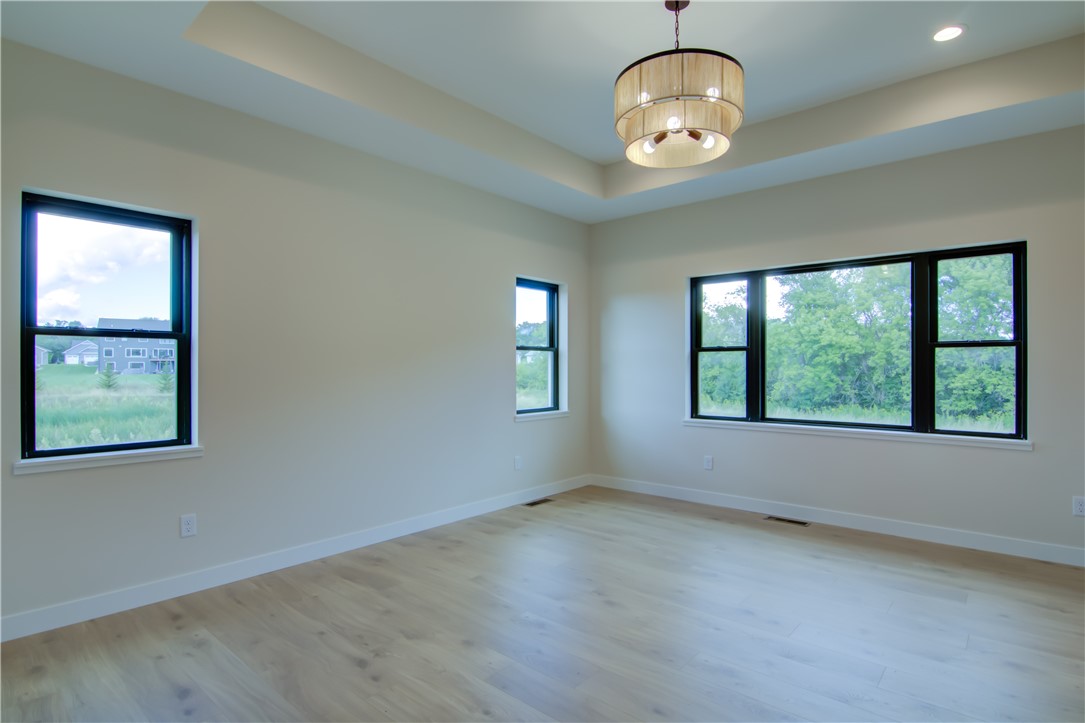 Eau Claire, Wisconsin, 54701, United States, 5 Bedrooms Bedrooms, ,3 BathroomsBathrooms,Residential,For Sale,1983873