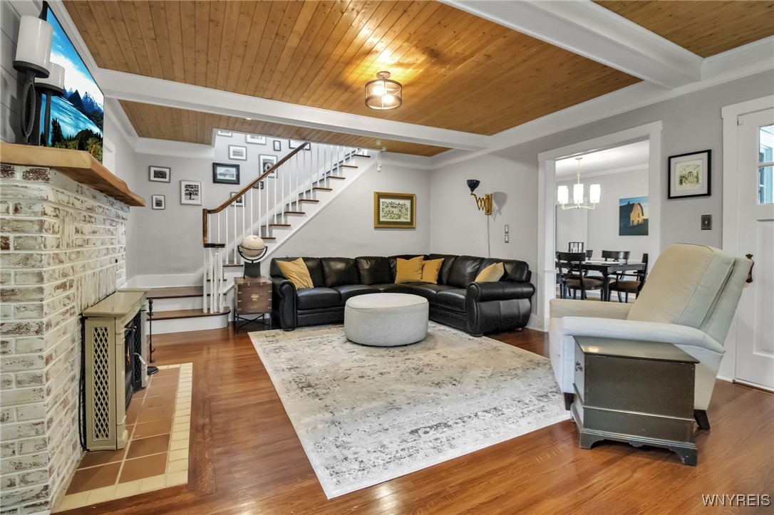 Aurora, New York, 14052, United States, 3 Bedrooms Bedrooms, ,3 BathroomsBathrooms,Residential,For Sale,1865001