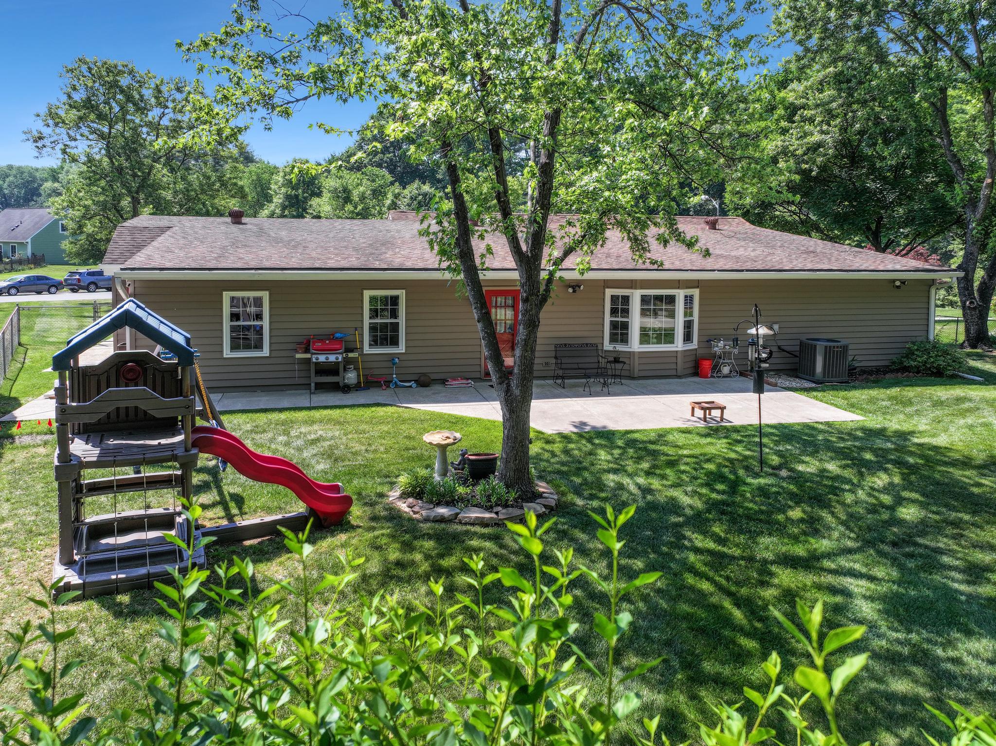 Bowie, Maryland, 20716, United States, 4 Bedrooms Bedrooms, ,2 BathroomsBathrooms,Residential,For Sale,2048193