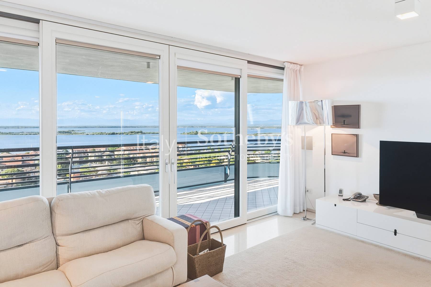  Modern penthouse with spectacular sea view in Grado - 物件實景