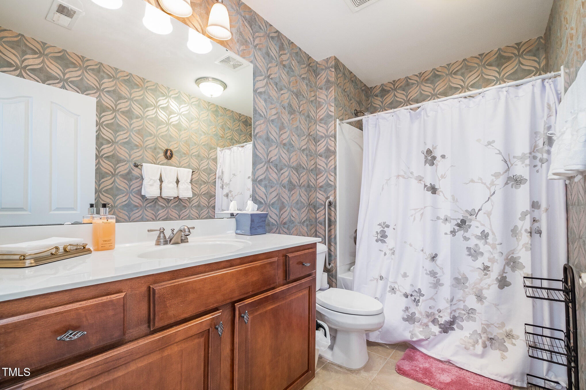 1340 Heritage Hills Way, Raleigh, North Carolina, 27587, United States, 3 Bedrooms Bedrooms, ,3 BathroomsBathrooms,Residential,For Sale,1340 Heritage Hills Way,1668483