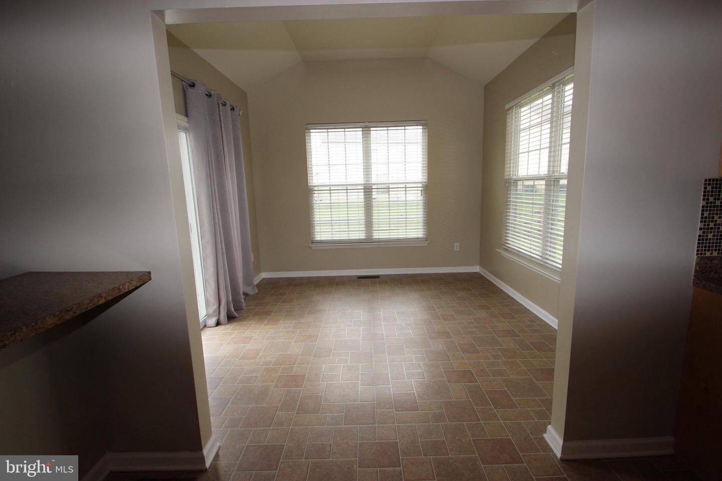 New Castle, Delaware, 19720, United States, 4 Bedrooms Bedrooms, ,3 BathroomsBathrooms,Residential,For Sale,2049034