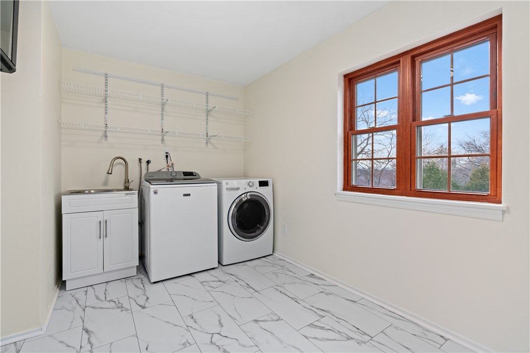 Whitehall, Pennsylvania, 15236, United States, 5 Bedrooms Bedrooms, ,4 BathroomsBathrooms,Residential,For Sale,2002171