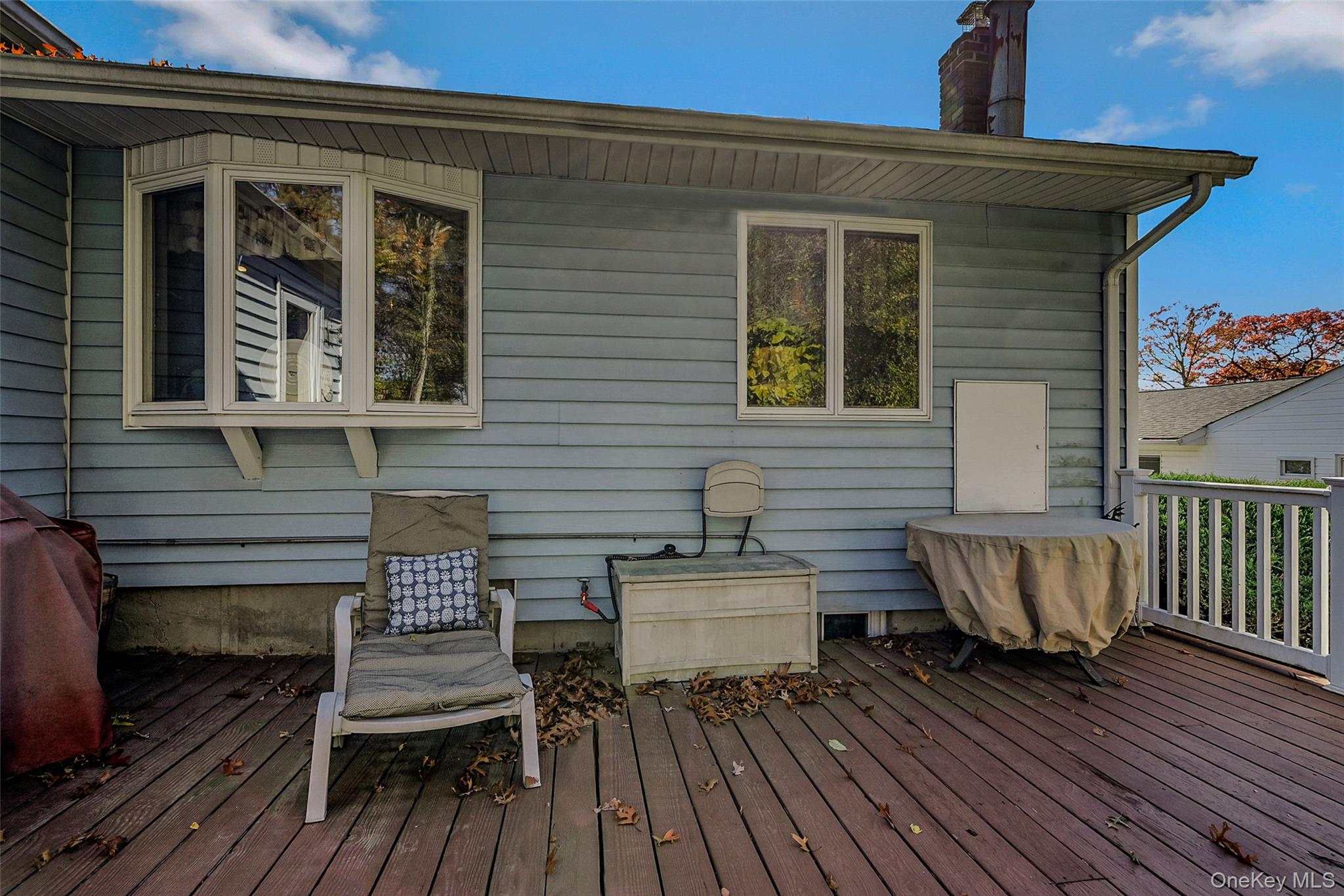 Selden, New York, 11784, United States, 3 Bedrooms Bedrooms, ,2 BathroomsBathrooms,Residential,For Sale,1988093