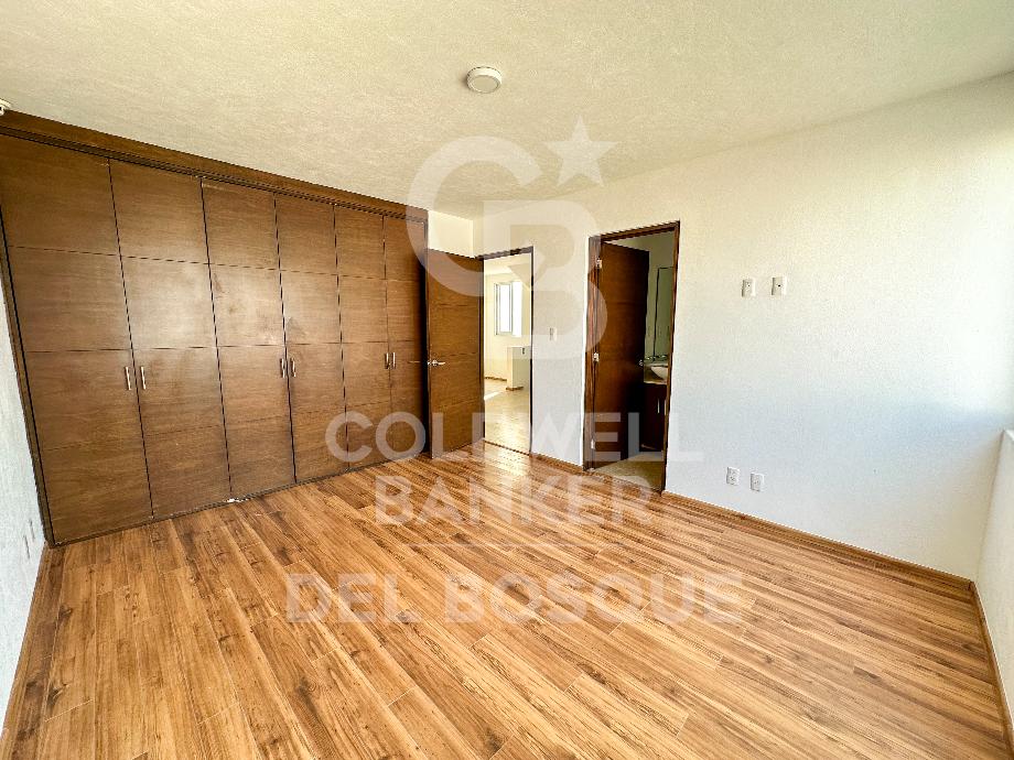General Miguel Miram?n, Naucalpan de Juárez, Estado de méxico, 53126, Mexico, 6 Bedrooms Bedrooms, ,4 BathroomsBathrooms,Residential,For Sale,General Miguel Miram?n,1621577