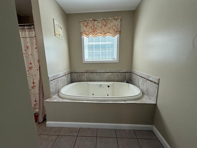 Weare, New Hampshire, 03281, United States, 3 Bedrooms Bedrooms, ,2 BathroomsBathrooms,Residential,For Sale,1979448