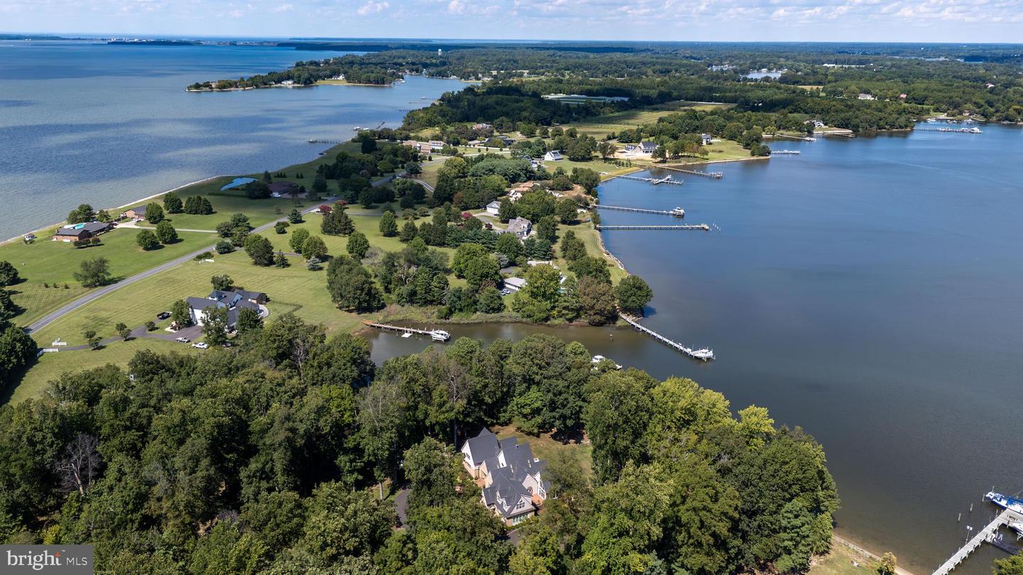 Queenstown, Maryland, 21658, United States, 5 Bedrooms Bedrooms, ,6 BathroomsBathrooms,Residential,For Sale,1940127