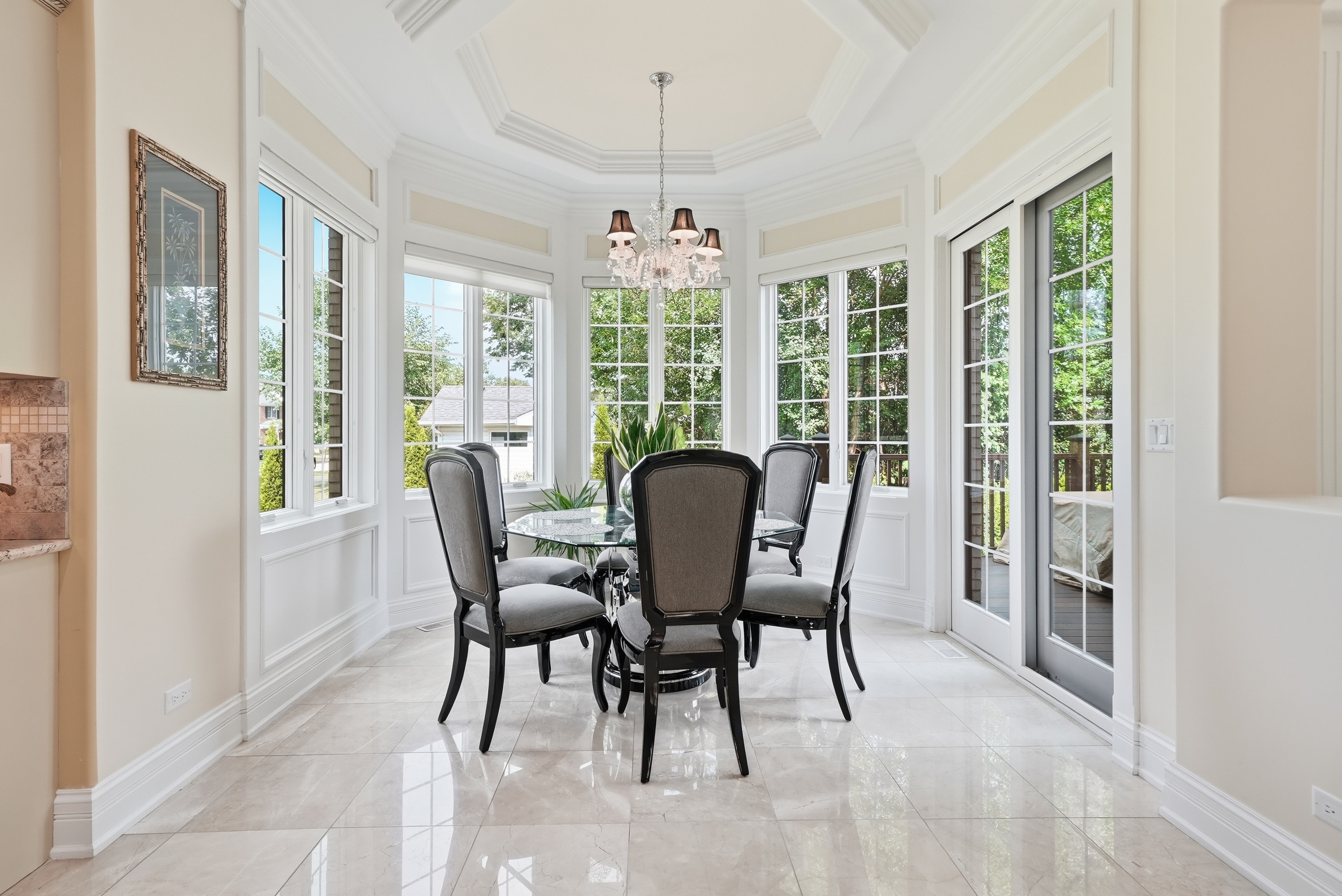  Perfectly Positioned in the Prestigious Golfview Hills Community of Hinsdale - 物件實景