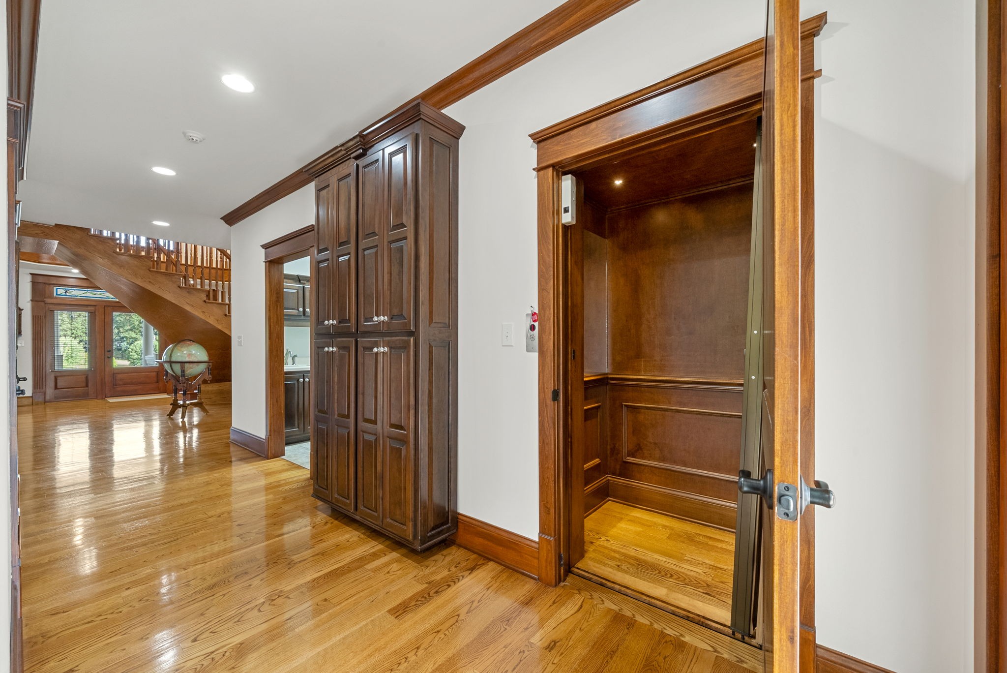 Clarksville, Tennessee, 37040, United States, 4 Bedrooms Bedrooms, ,4 BathroomsBathrooms,Residential,For Sale,1981354