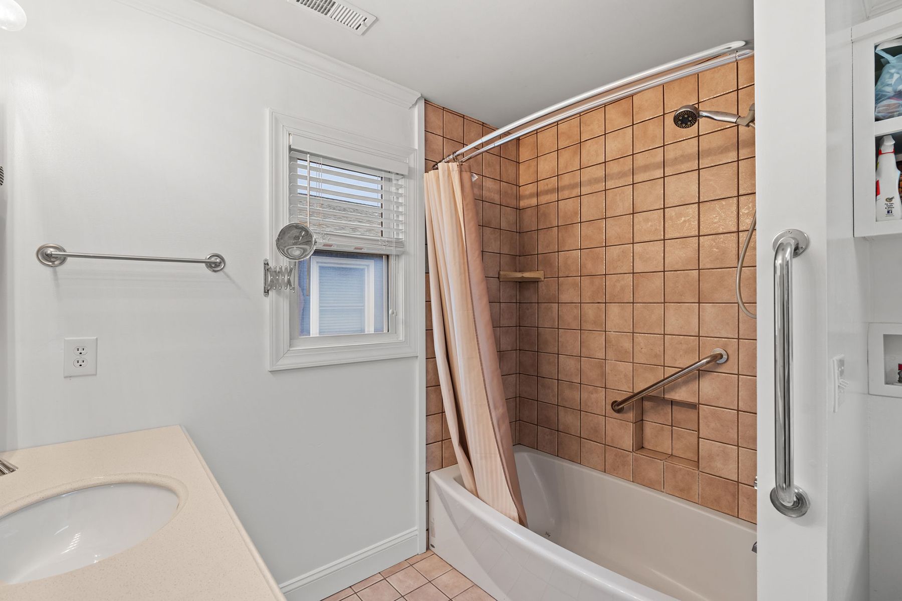  13 Fairmont Street, Ocean Isle Beach, NC 28469 - 物件實景