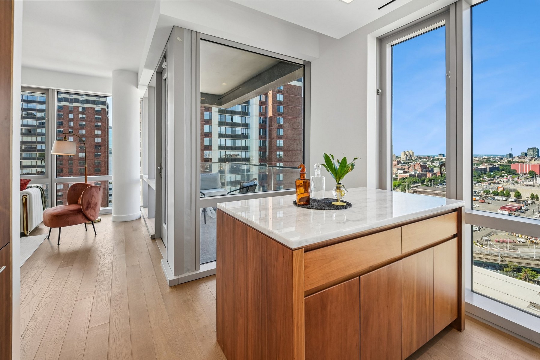  75 Park Lane South, Jc, Downtown, NJ, 07310 - 物件實景