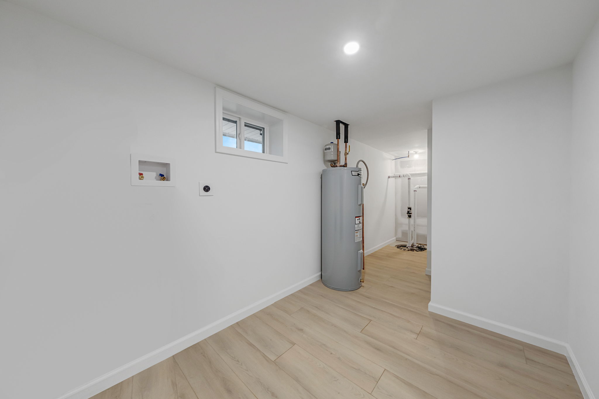 Centereach, New York, 11720, United States, 3 Bedrooms Bedrooms, ,3 BathroomsBathrooms,Residential,For Sale,1851254