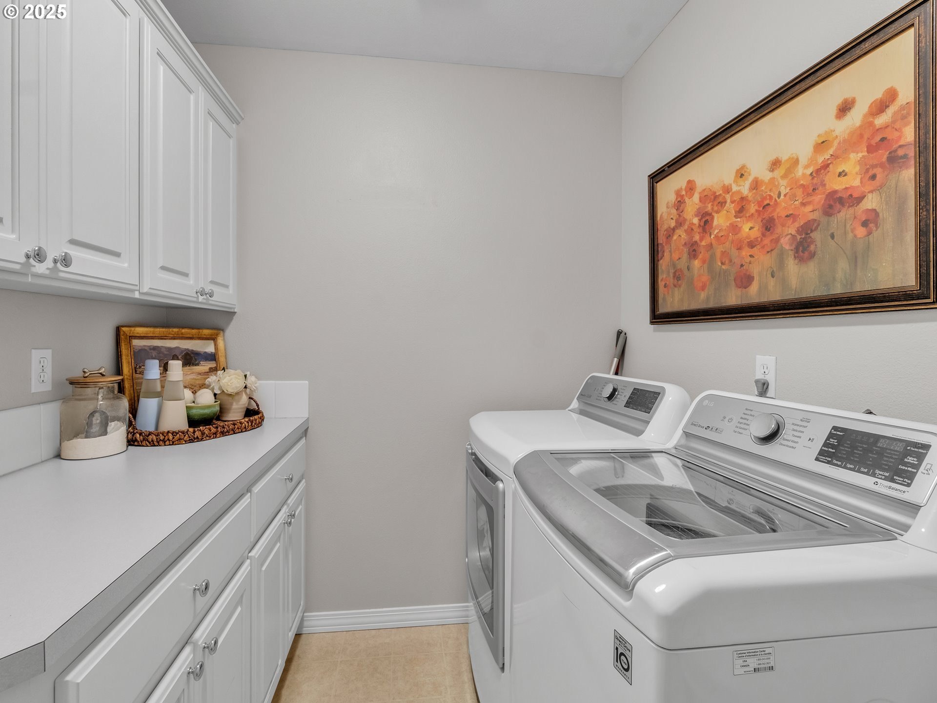 Newberg, Oregon, 97132, United States, 4 Bedrooms Bedrooms, ,3 BathroomsBathrooms,Residential,For Sale,1962580