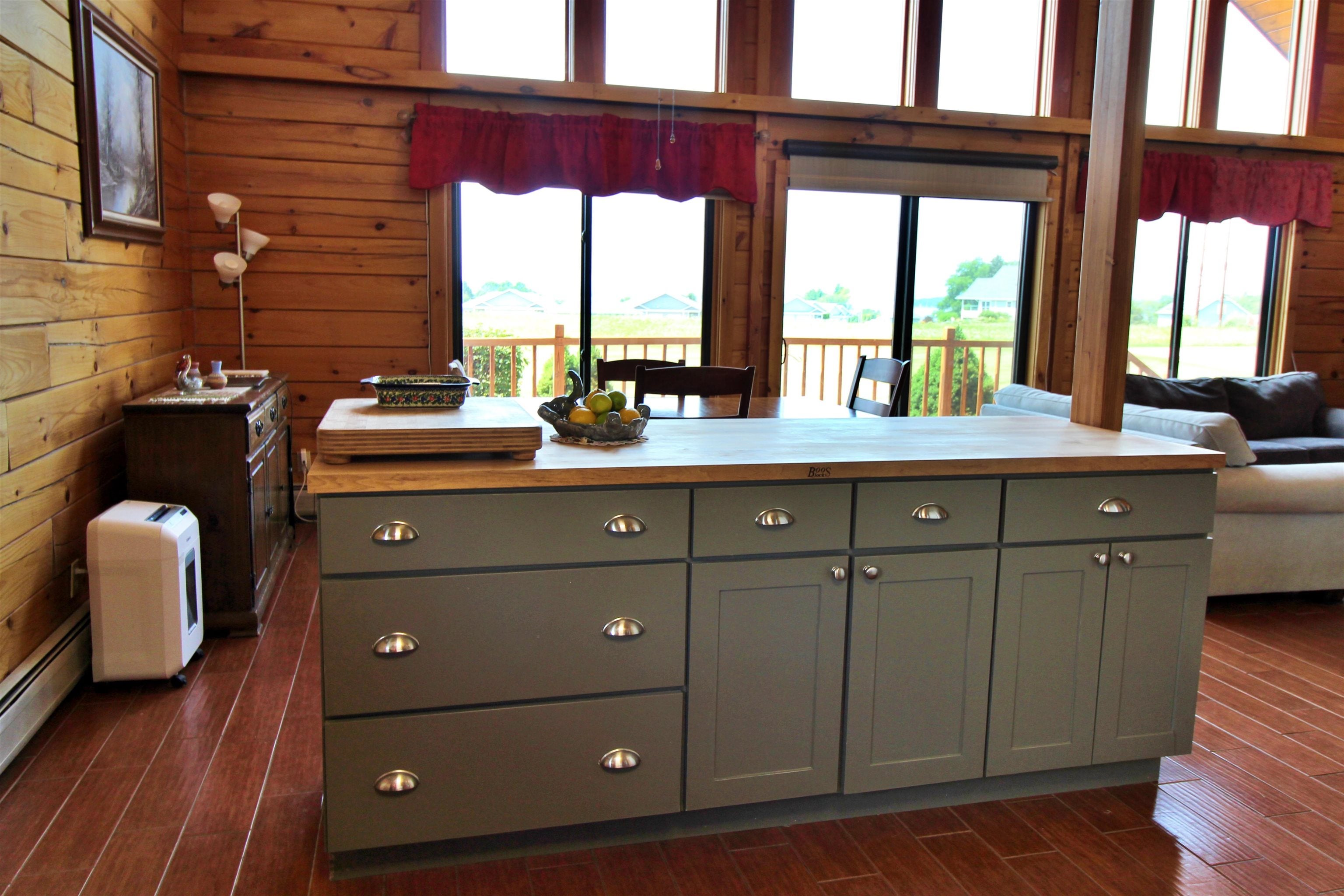 Grand Isle, Vermont, 05458, United States, 2 Bedrooms Bedrooms, ,Residential,For Sale,1828105