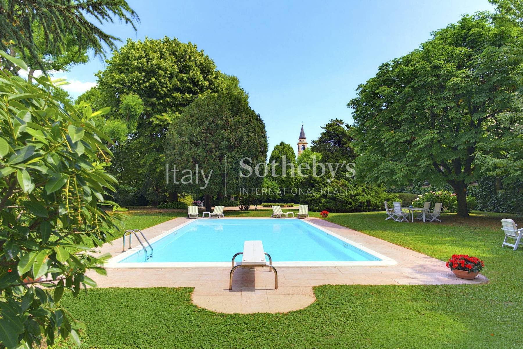  Villa in a historic rural courtyard with residences, park, and swimming pool. - 物件實景