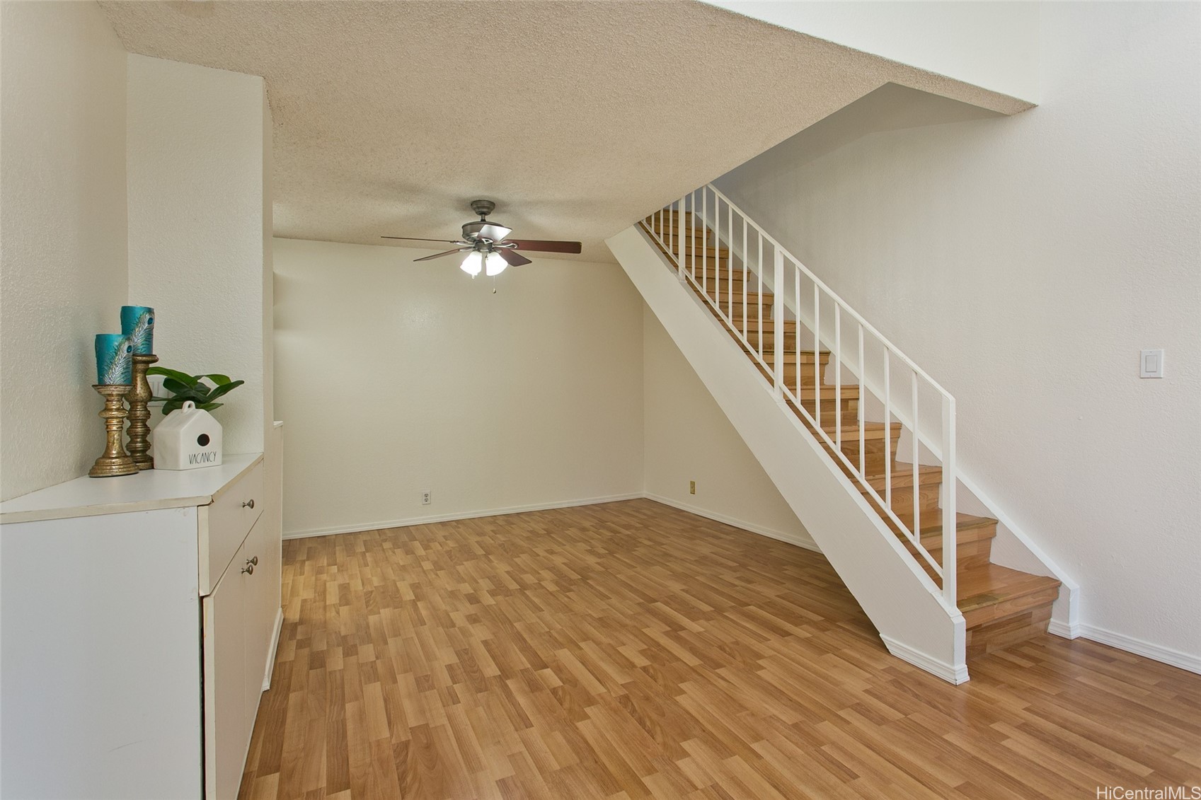 Honolulu, Hawaii, 96818, United States, 2 Bedrooms Bedrooms, ,2 BathroomsBathrooms,Residential,For Sale,1972744