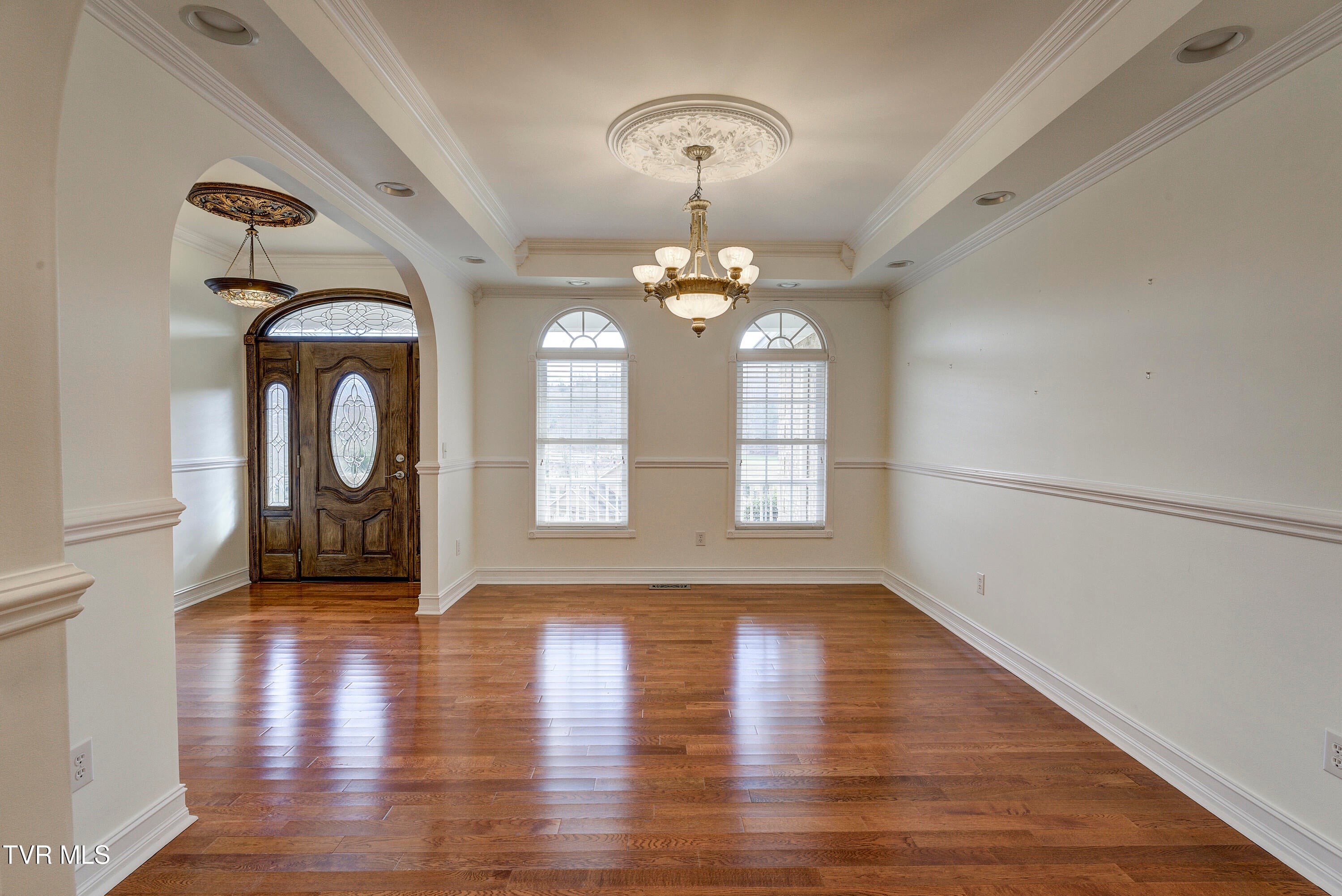 Bristol, Tennessee, 37620, United States, 4 Bedrooms Bedrooms, ,4 BathroomsBathrooms,Residential,For Sale,2001712