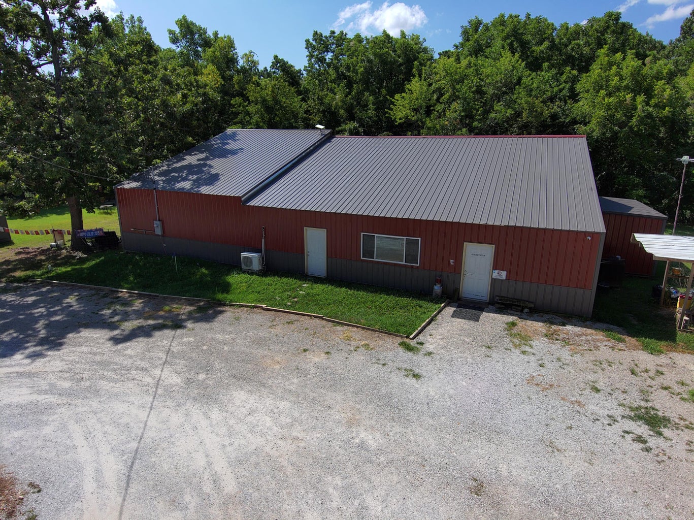 Aurora, Missouri, 65605, United States, 4 Bedrooms Bedrooms, ,2 BathroomsBathrooms,Residential,For Sale,1943592