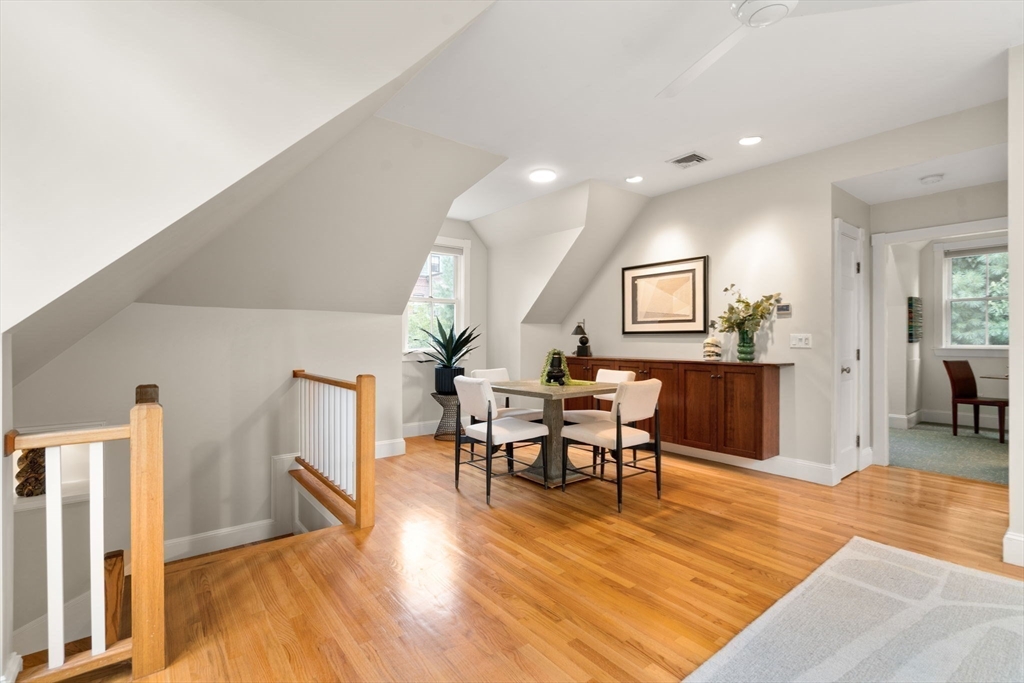 Brookline, Massachusetts, 02445, United States, 2 Bedrooms Bedrooms, ,2 BathroomsBathrooms,Residential,For Sale,1849691