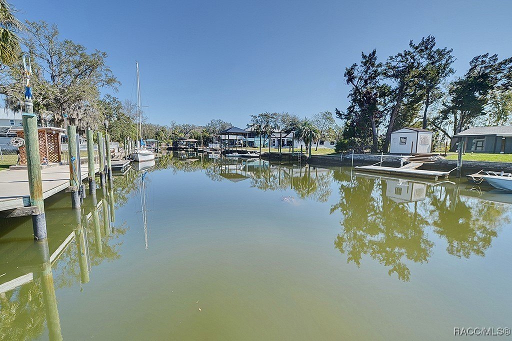 Crystal River, Florida, 34428, United States, 3 Bedrooms Bedrooms, ,3 BathroomsBathrooms,Residential,For Sale,1981624