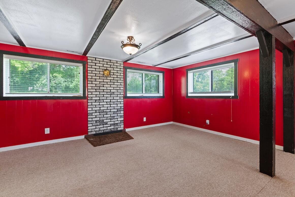 Delafield, Wisconsin, 53072, United States, 3 Bedrooms Bedrooms, ,2 BathroomsBathrooms,Residential,For Sale,1927266