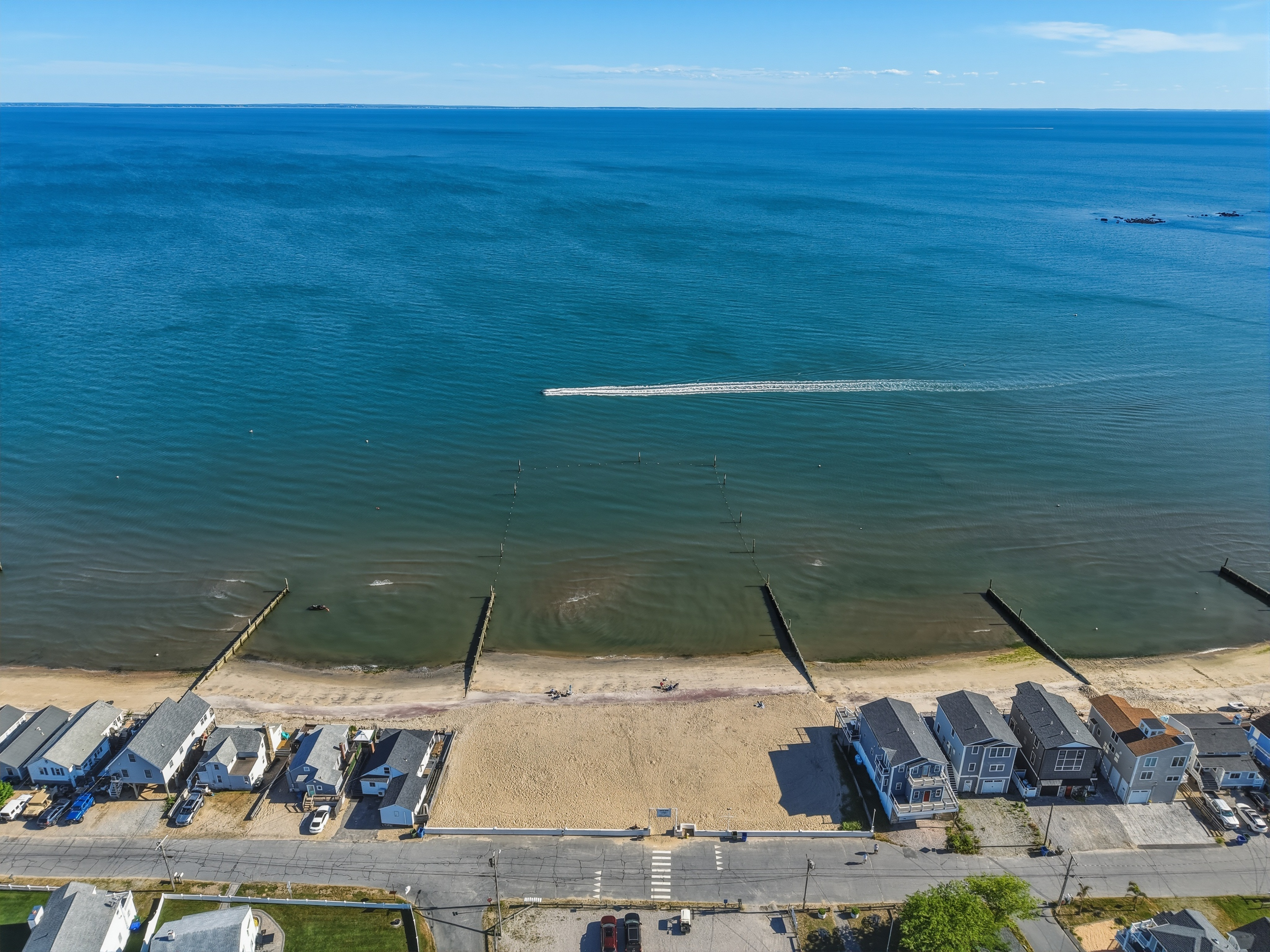  Turn Key Beach House in Chalker Beach Association - 物件實景