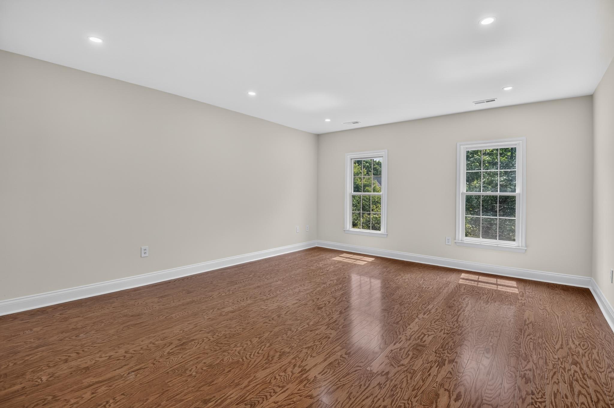  13621 Pine View Lane, Rockville, MD 20850 - 物件實景
