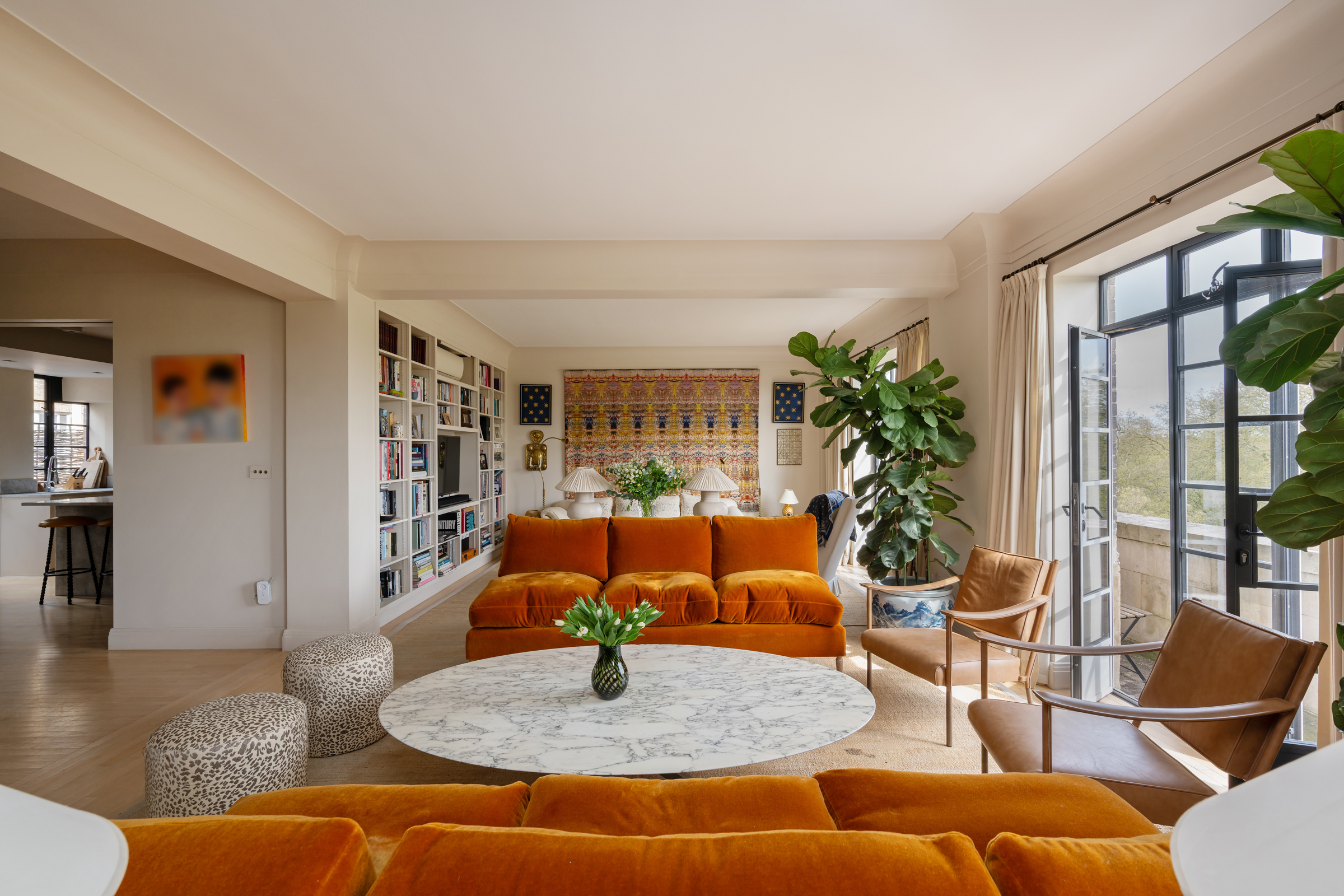  Fabulous fifth floor four bedroom apartment - 物件實景