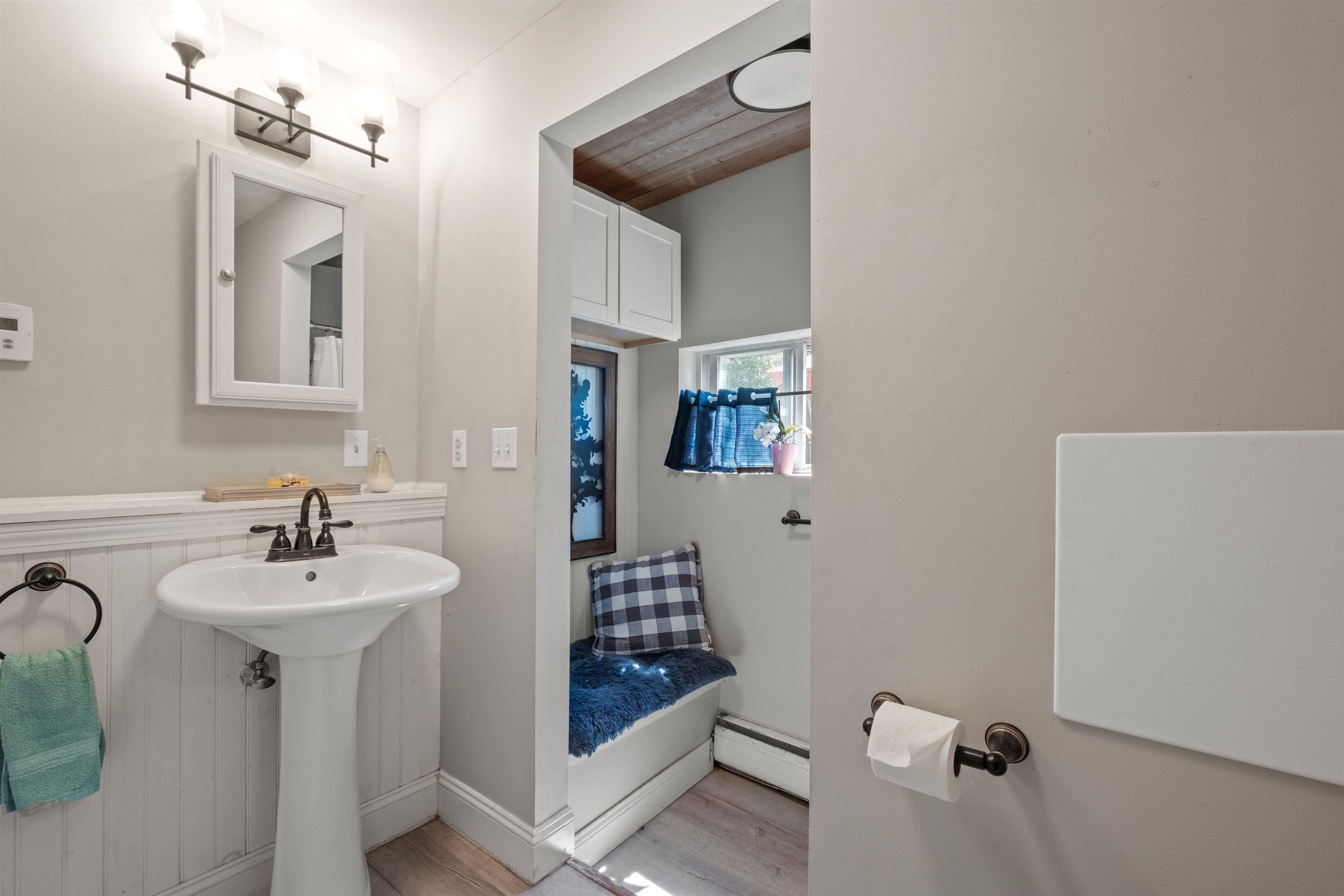 Bradford, New Hampshire, 03221, United States, 4 Bedrooms Bedrooms, ,1 BathroomBathrooms,Residential,For Sale,1924842