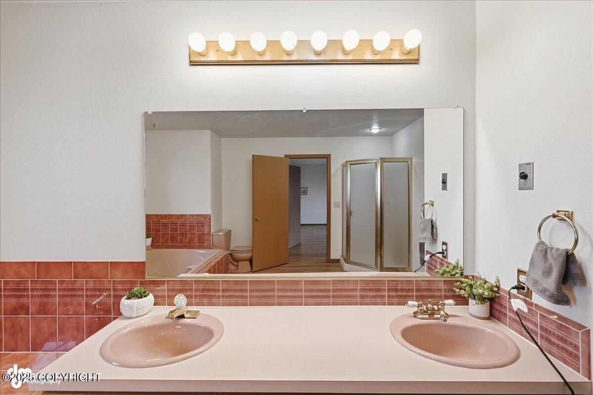 Kenai, Alaska, 99611, United States, 4 Bedrooms Bedrooms, ,3 BathroomsBathrooms,Residential,For Sale,2001523