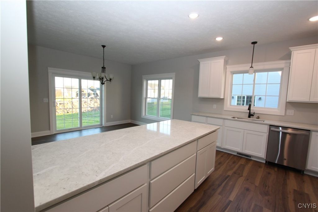 Baldwinsville, New York, 13027, United States, 3 Bedrooms Bedrooms, ,3 BathroomsBathrooms,Residential,For Sale,1918094