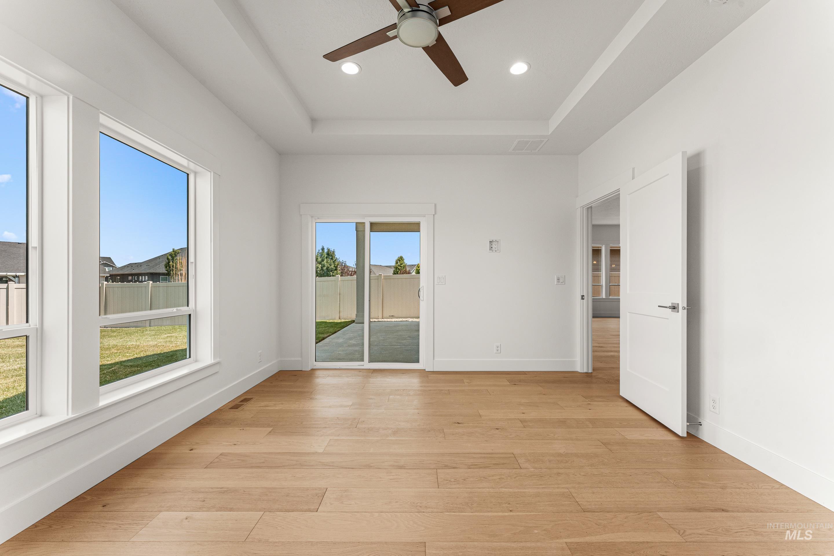 Boise, Idaho, 83716, United States, 3 Bedrooms Bedrooms, ,Residential,For Sale,1927423