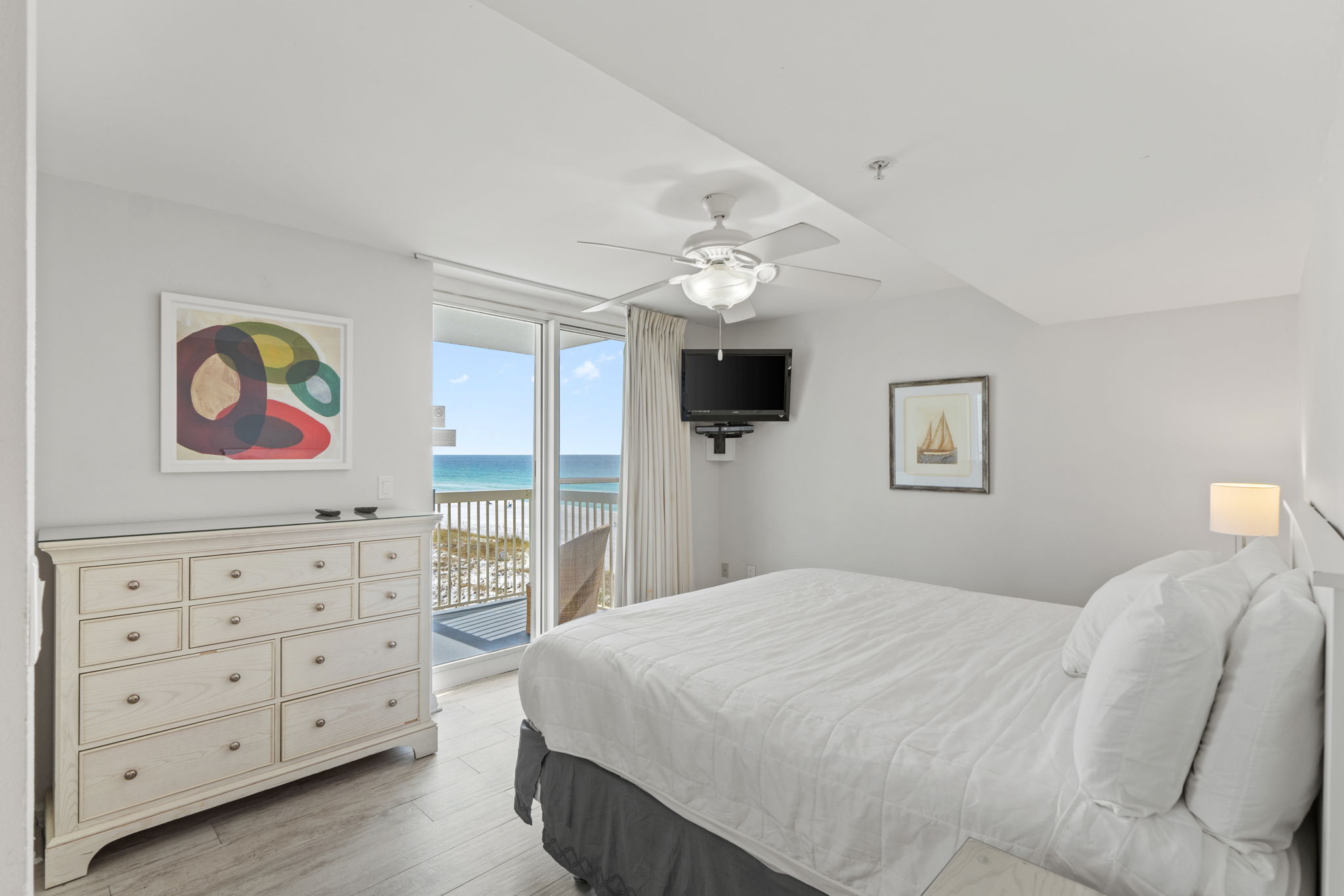 Destin, Florida, 32541, United States, 2 Bedrooms Bedrooms, ,2 BathroomsBathrooms,Residential,For Sale,1995378