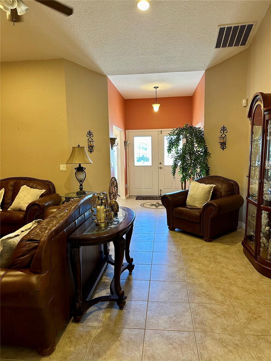 OCALA, Florida, 34473, United States, 4 Bedrooms Bedrooms, ,2 BathroomsBathrooms,Residential,For Sale,2006347