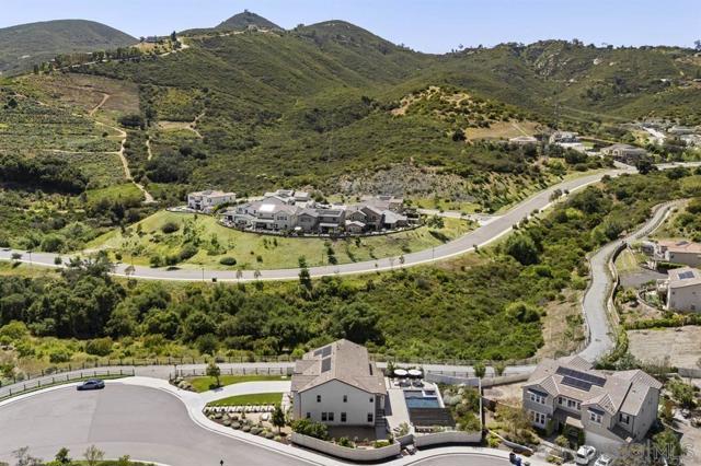 Escondido, California, 92029, United States, 5 Bedrooms Bedrooms, ,5 BathroomsBathrooms,Residential,For Sale,2029971