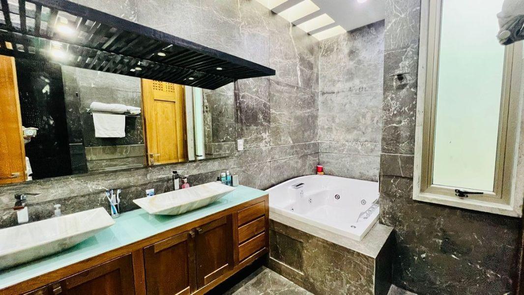 Paseo del Pedregal, Tlalpan, Ciudad de México, 14210, Mexico, 4 Bedrooms Bedrooms, ,5 BathroomsBathrooms,Residential,For Sale,Paseo del Pedregal,1444748