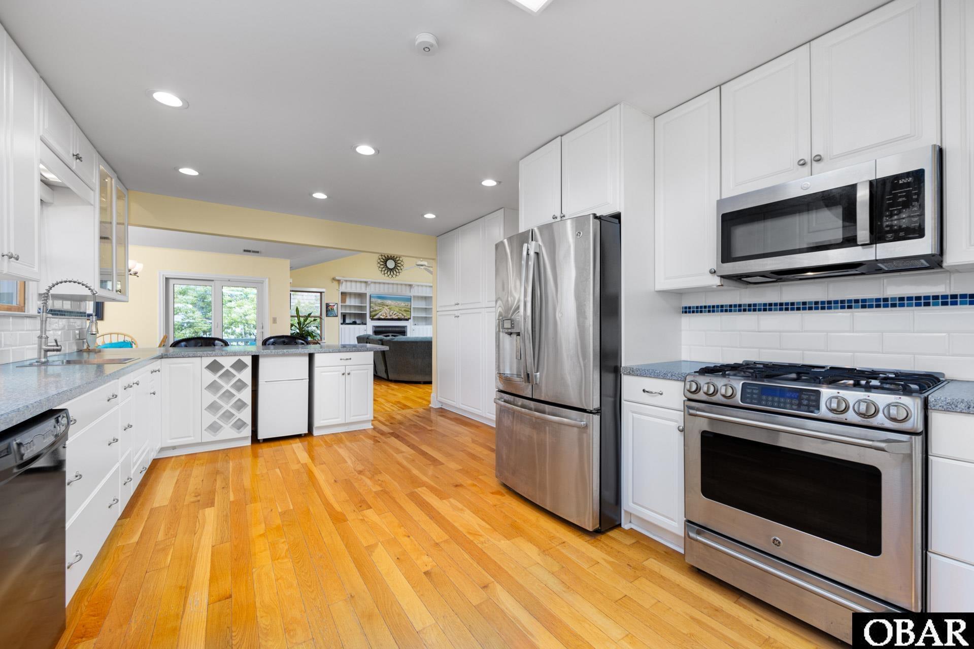 Nags Head, North Carolina, 27959, United States, 5 Bedrooms Bedrooms, ,5 BathroomsBathrooms,Residential,For Sale,1933534