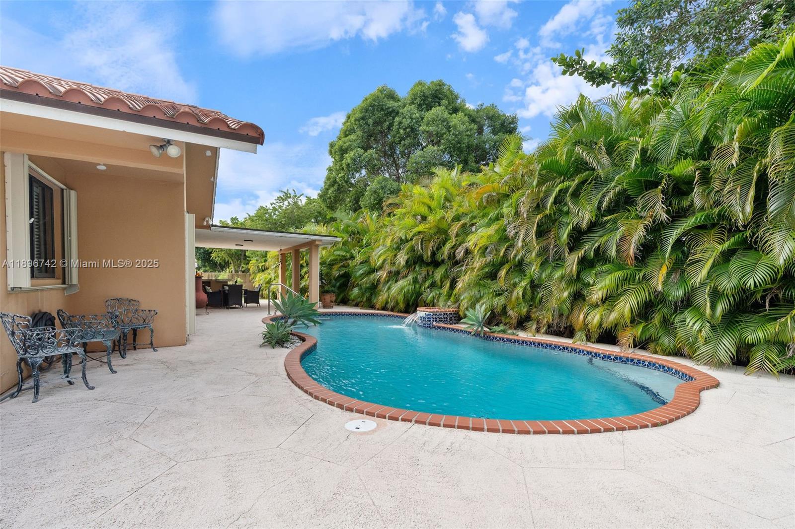 Miami, Florida, 33173, United States, 3 Bedrooms Bedrooms, ,3 BathroomsBathrooms,Residential,For Sale,1966935