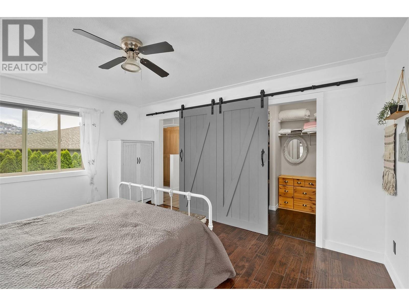 KELOWNA, British Columbia, V1P 1N8, CA, 6 Bedrooms Bedrooms, ,4 BathroomsBathrooms,Residential,For Sale,1837090