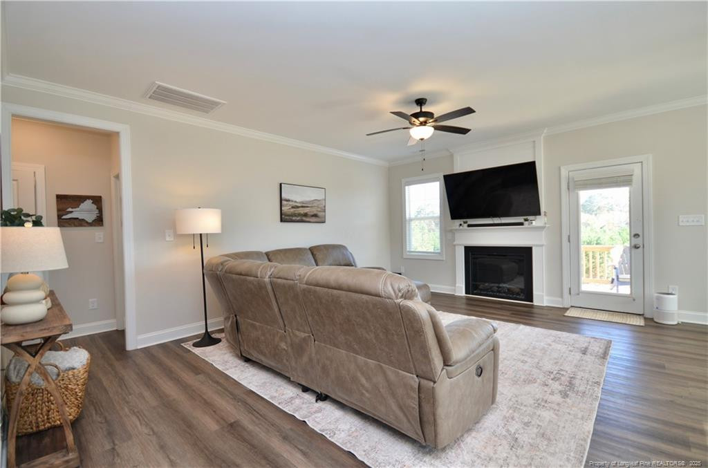 Spring Hope, North Carolina, 28390, United States, 5 Bedrooms Bedrooms, ,4 BathroomsBathrooms,Residential,For Sale,1993285