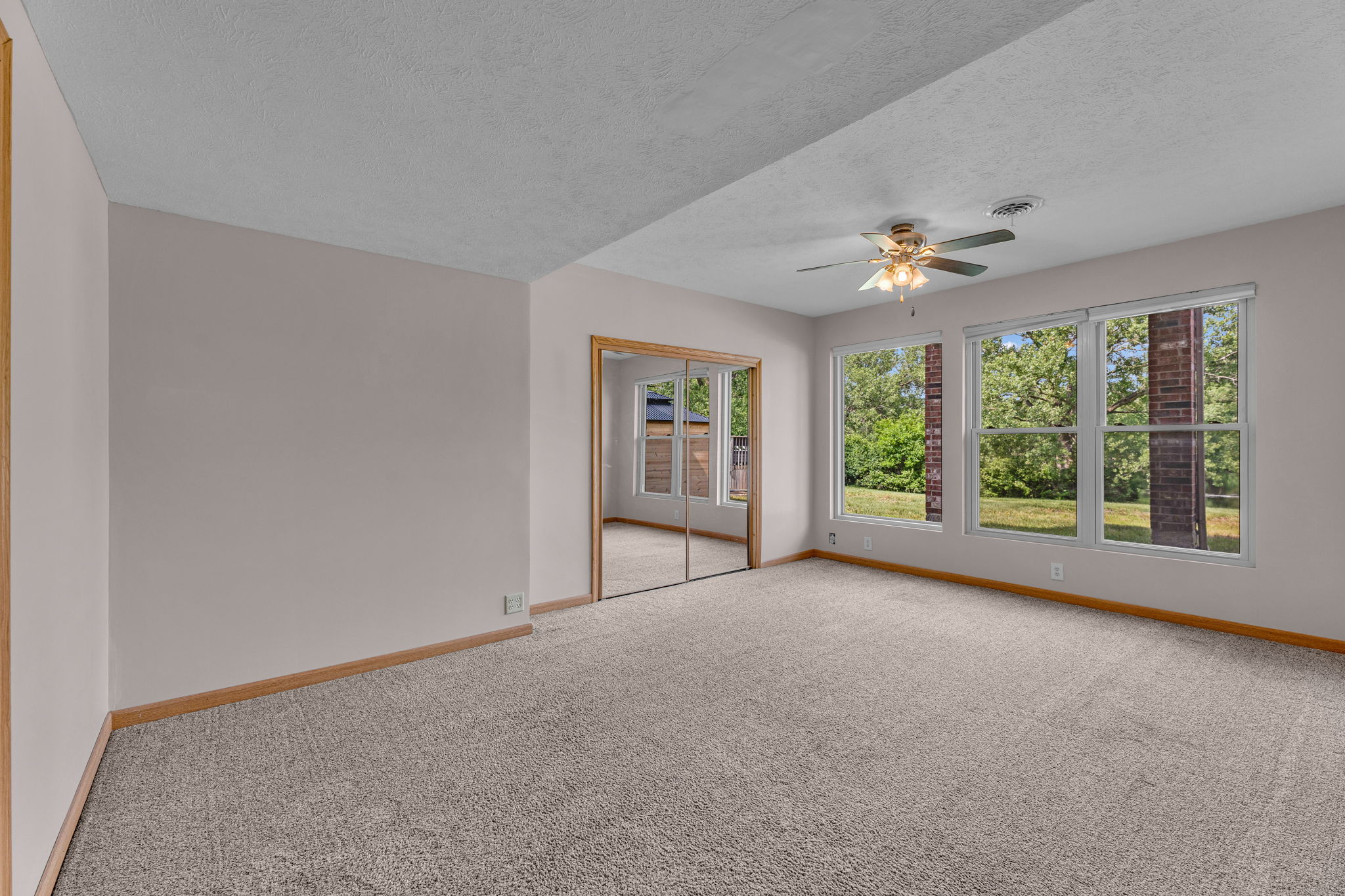 Topeka, Kansas, 66615, United States, 4 Bedrooms Bedrooms, ,8 BathroomsBathrooms,Residential,For Sale,1848877